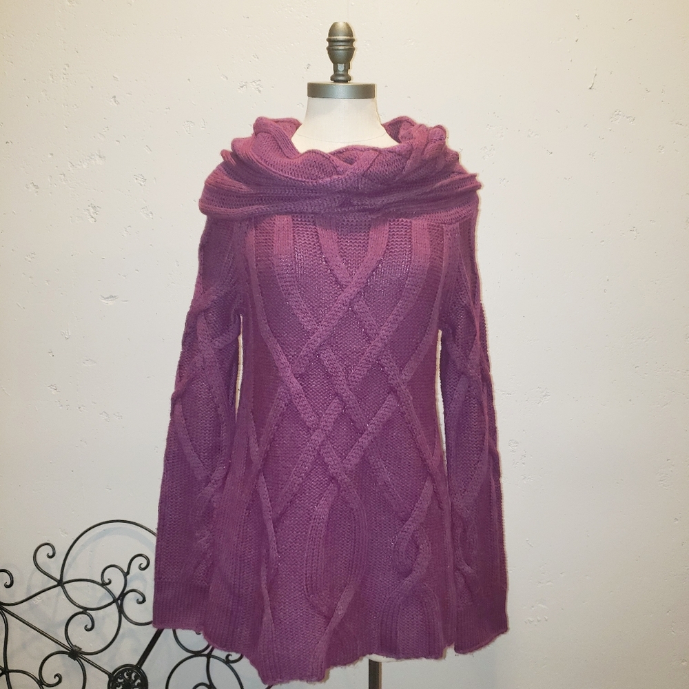 Moda International sweater